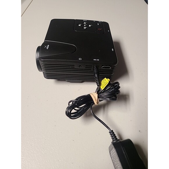 Mini Projector H80 LED Orthographic Projection 80Lumen 1080P Needs Power Plug - Picture 5 of 7